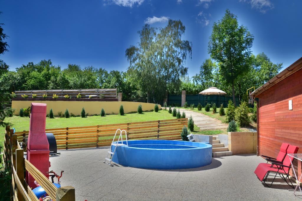 Areal Hradisek Villa Klobouky u Brna Bagian luar foto