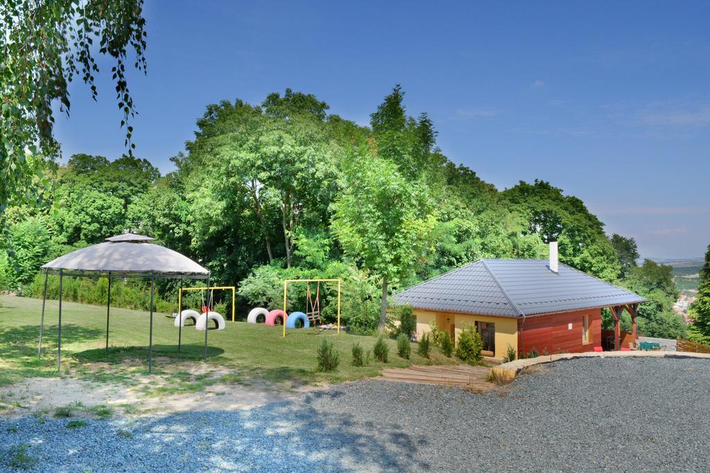 Areal Hradisek Villa Klobouky u Brna Bagian luar foto