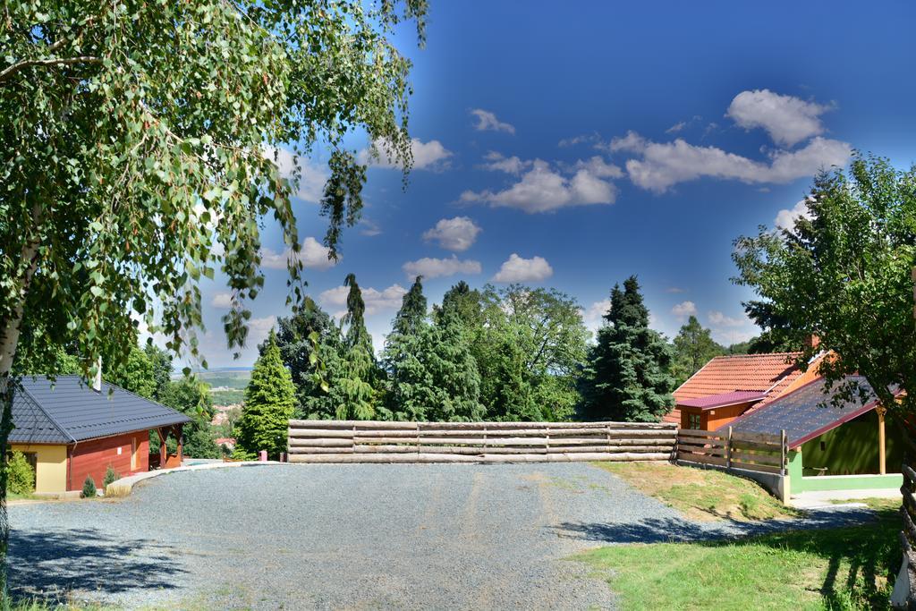 Areal Hradisek Villa Klobouky u Brna Bagian luar foto
