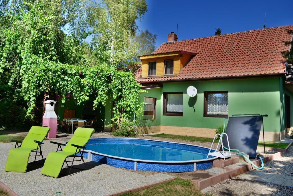 Areal Hradisek Villa Klobouky u Brna Bagian luar foto