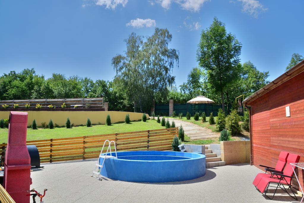 Areal Hradisek Villa Klobouky u Brna Bagian luar foto